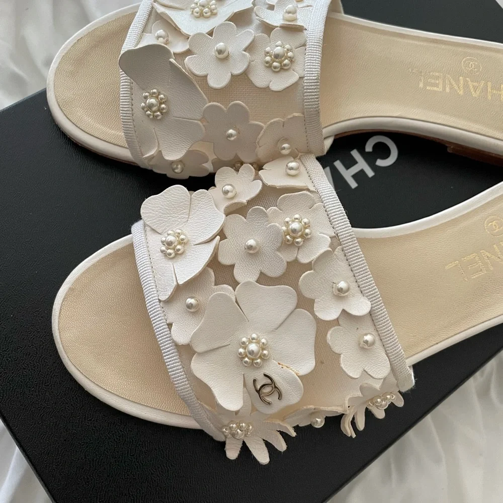 Chanel pearl sandal size 381/2 - Picture 8 of 10